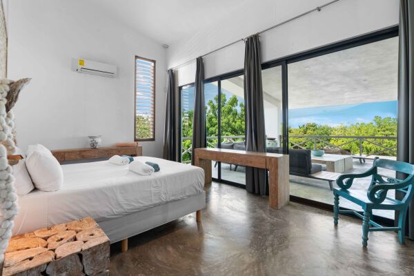 photo 11 Villa Vista Alegre – Luxury Living with Ocean Views