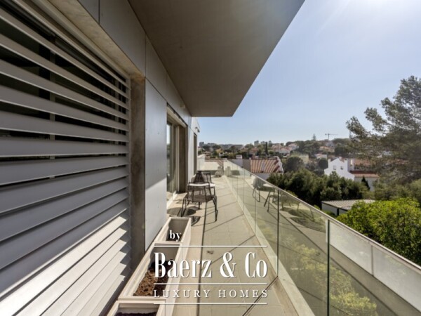 photo 12 3 + 2 Bedroom Duplex Penthouse with Private Terraces, Pool and Sea View in Cascais