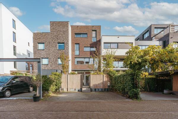 photo 16 Bert Haanstrakade 398