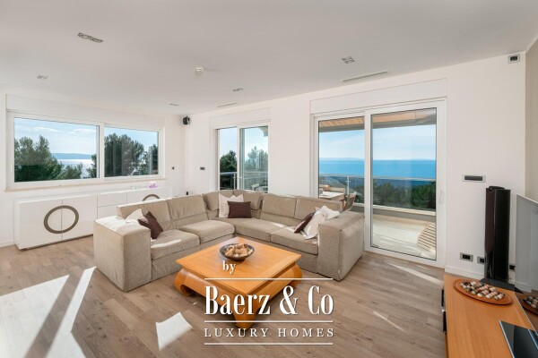 photo 1 Podstrana, luxury four bedroom apartment with a beautiful sea view and 2 garages