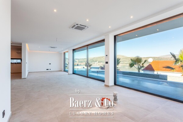 photo 4 Čiovo, Mastrinka - newly built villa with pool and open sea view