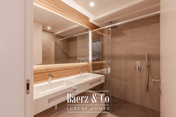 photo 29 Beautiful luxury home in Carcavelos e Parede, Parede