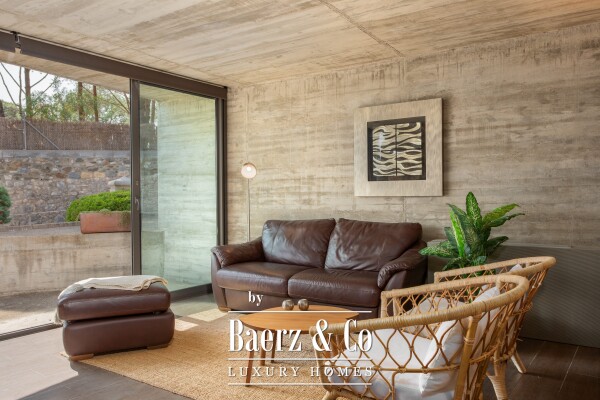 photo 10 Exceptional 18th century masia with tourist licence in Amer.