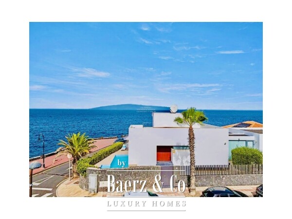 photo 31 Exclusive luxury villa on the seafront in Playa San Juan