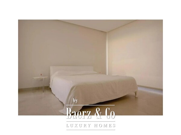 photo 17 Exclusive luxury villa on the seafront in Playa San Juan