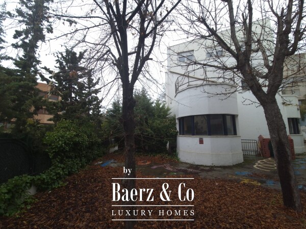 photo 1 Prestigious Independent Villa for Sale in El Viso – Prime Residential Address in Madrid