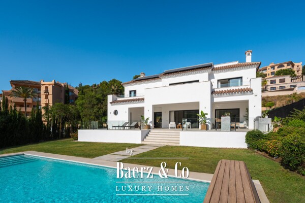 photo 11 Villa - Marbella East - Ref: 8685