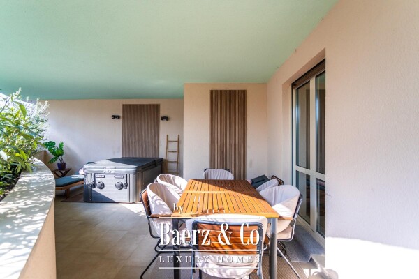 photo 19 Split, Firule, furnished three-bedroom apartment in an excellent location