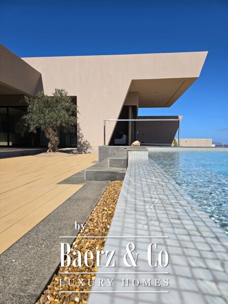 photo 10 Luxury villa with sea views in Corralejo, Fuerteventura
