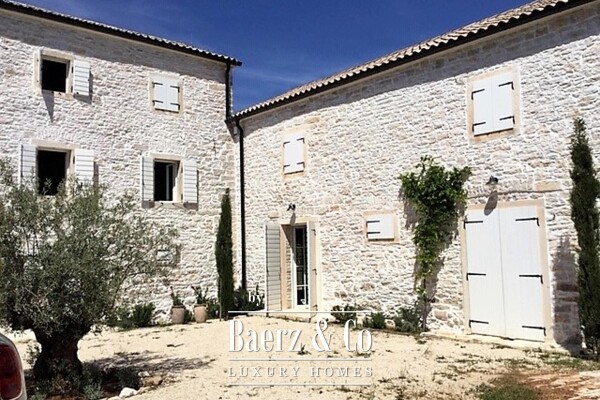 photo 2 Istria, near Grožnjan - Authentic stone estate with a swimming pool and complete privacy