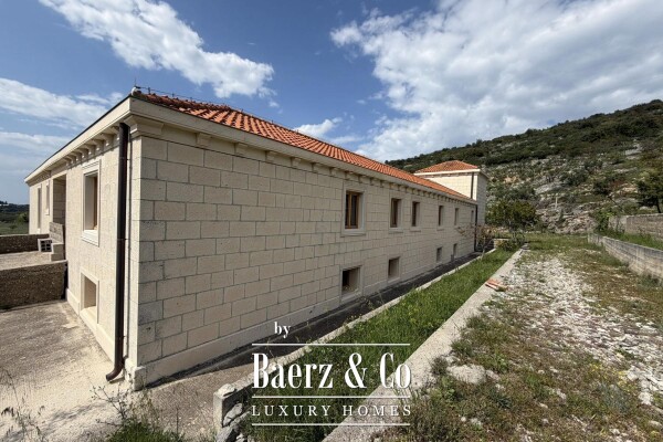 photo 19 Brač, Nerežišća, a stone villa on a spacious plot of 28,122 m².