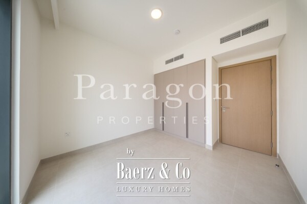 photo 14 Brand New | Single Row | Prime Location