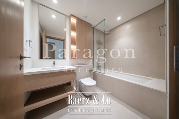 photo 17 Brand New | Single Row | Prime Location