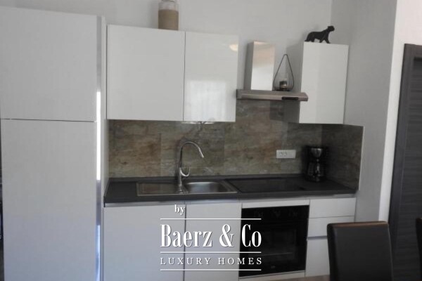 photo 4 Sevid, modern semi-detached house 280 m² with four residential units, 30 m from the sea