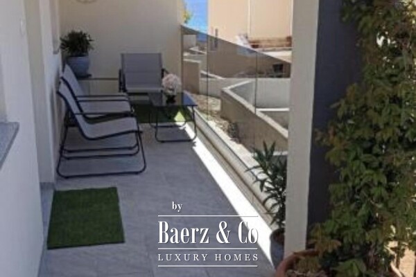 photo 8 Sevid, modern semi-detached house 280 m² with four residential units, 30 m from the sea