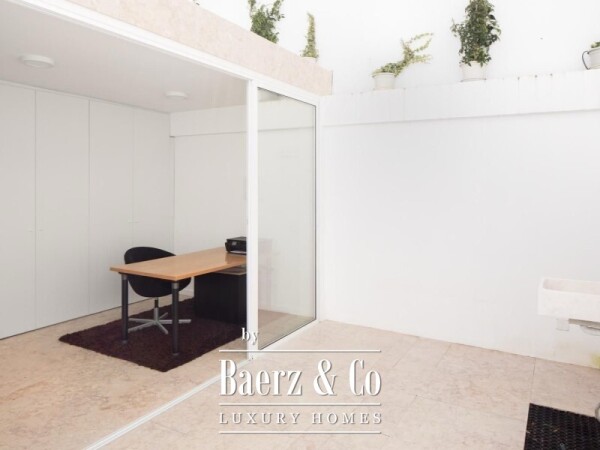 photo 8 3-Bedroom plus study apartment , with Private Outdoor Space, in Campo Pequeno
