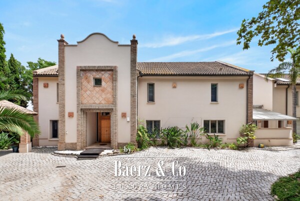 photo 1 Beautiful luxury home in Sotogrande, Sotogrande Alto - Zona C