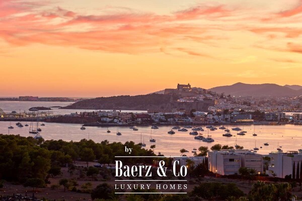 photo 3 Beautiful luxury home in Cap Martinet, Cap Martinet